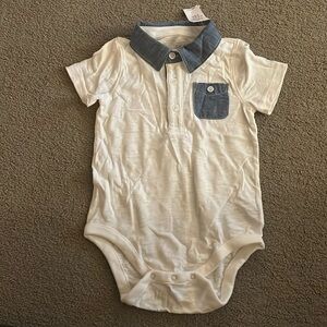 NWT! Baby Gap white onesie with chambray collar and pocket